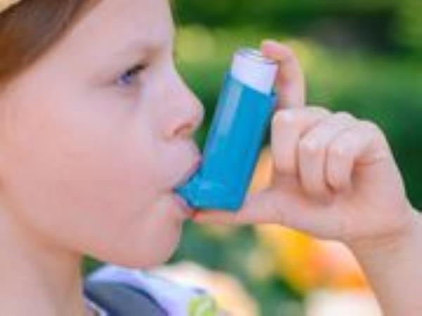 你的孩子有哮喘吗?以下是如何让他们做好重返学校的准备